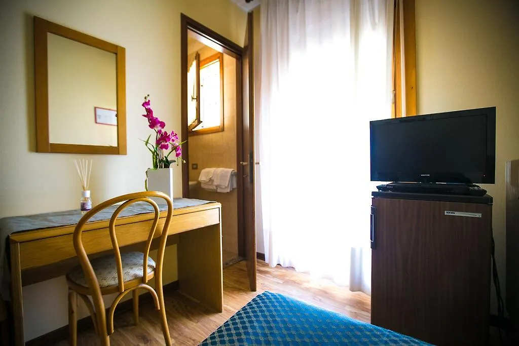 Hotel Agli Olmi San Biagio di Callalta 2*,